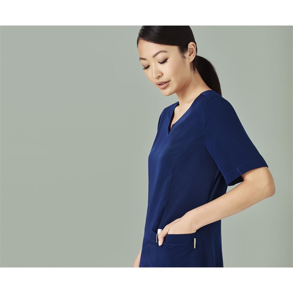 Womens Tailored Fit Round Neck Scrub Top